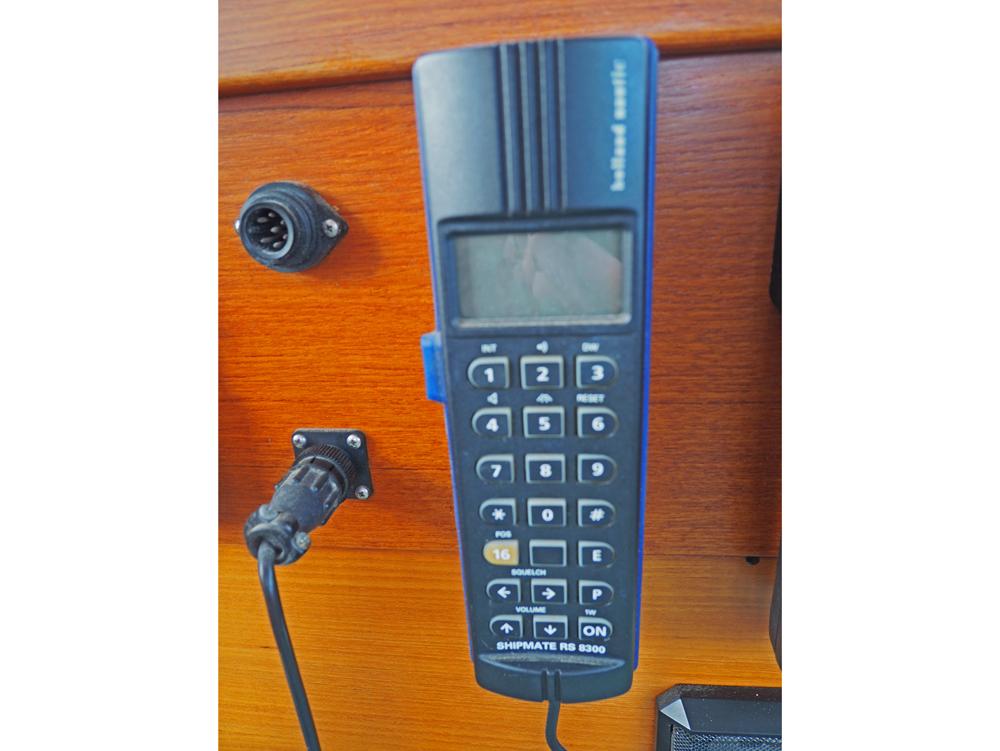  Navigation and electronics